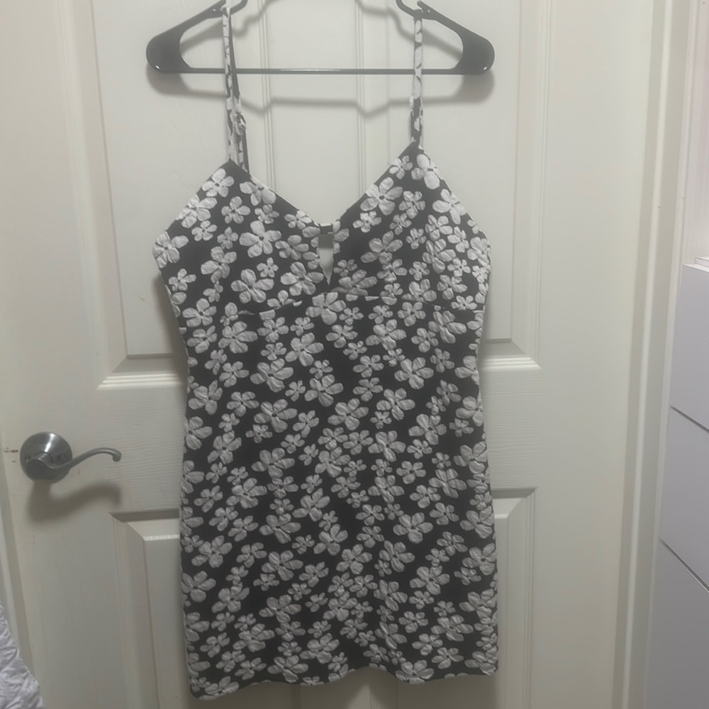 Black and White Floral Open Back Dress